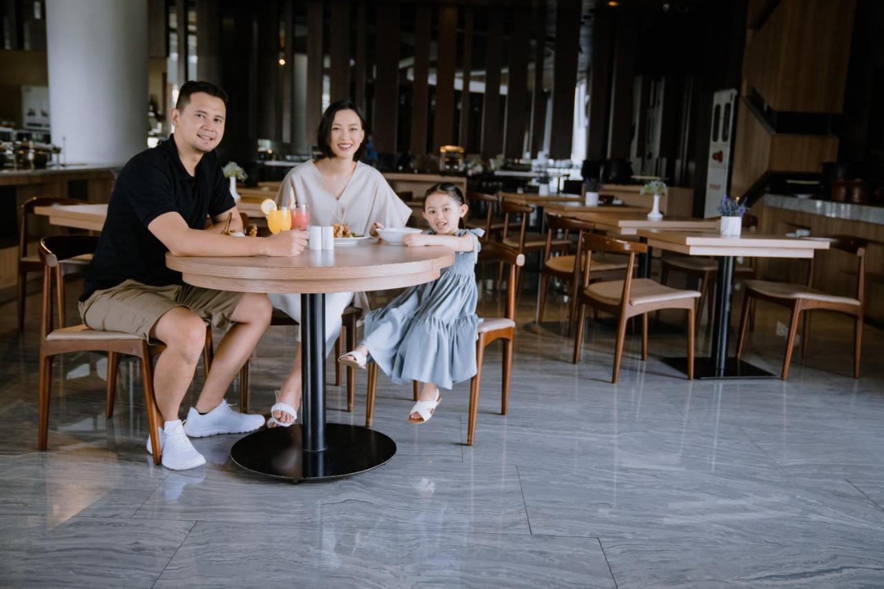 Antero Hotel Jababeka Cikarang Zewnętrze zdjęcie